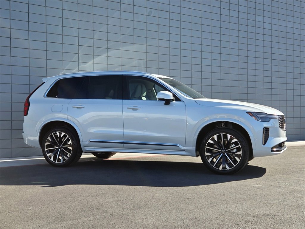 New 2026 Volvo XC90 B6 Ultra w/ Protection Package image 4