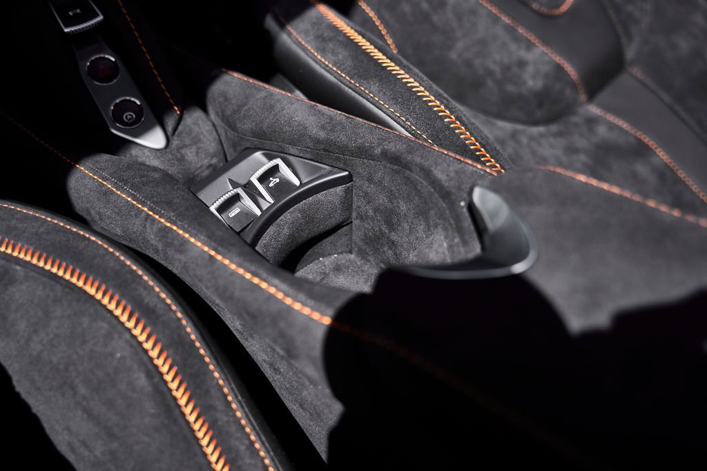 Used 2025 McLaren 750S Spider RWD image 62