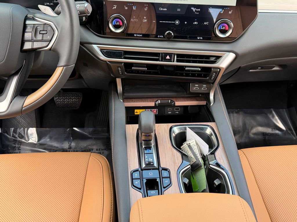 Used 2025 Lexus RX 350 Premium w/ Kick Sensor & Tow Package image 13