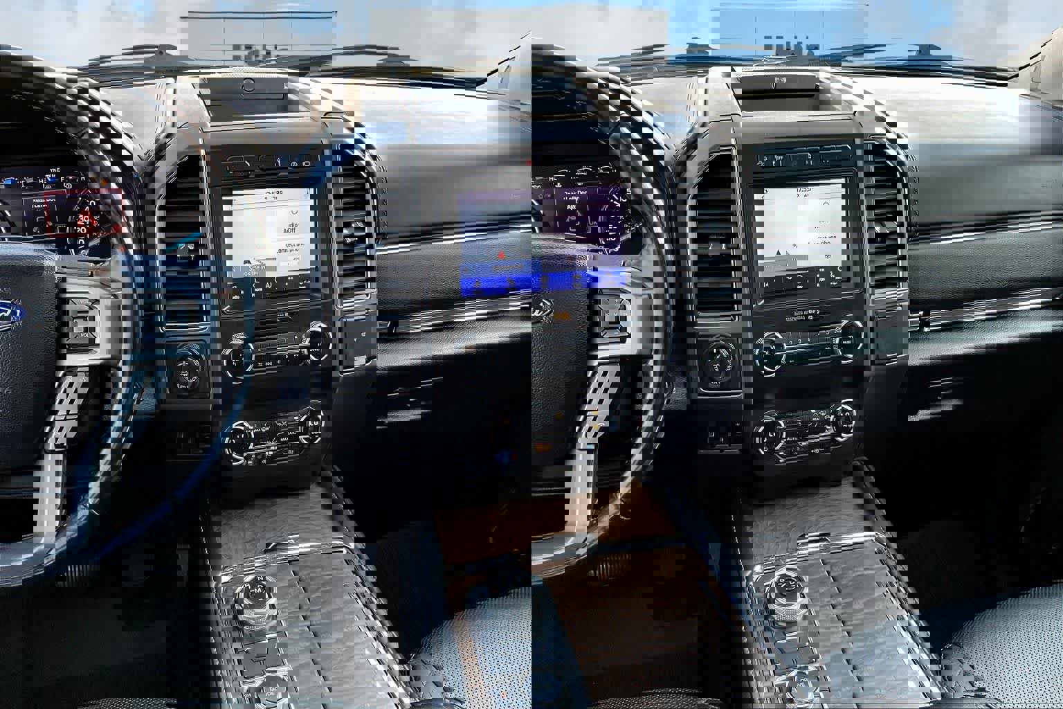 Used 2021 Ford Expedition Platinum AWD/4WD image 16