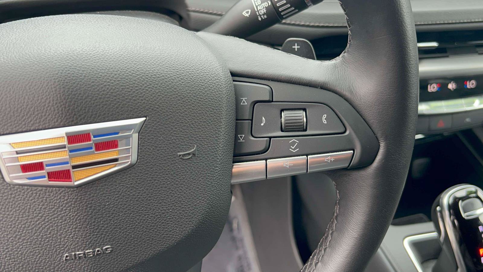 Used 2025 Cadillac XT4 Premium Luxury AWD/4WD image 20