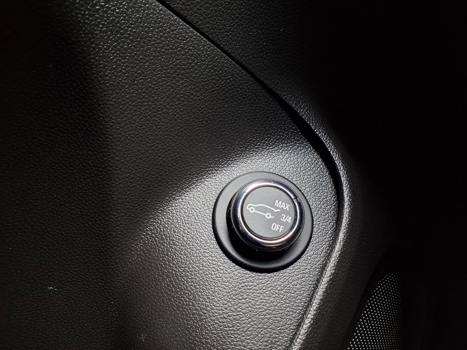 Used 2023 Buick Encore GX Select w/ Sport Touring Package image 21