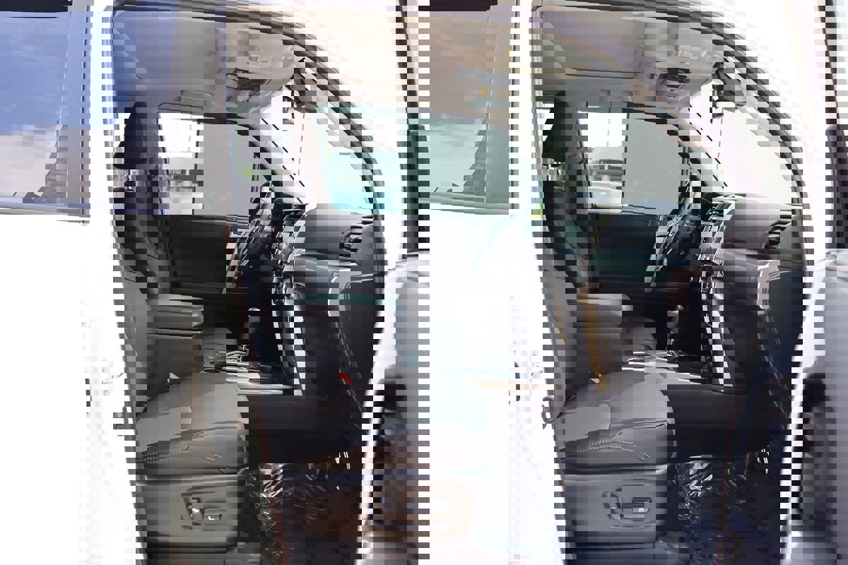 Used 2023 Toyota 4Runner SR5 Premium image 29