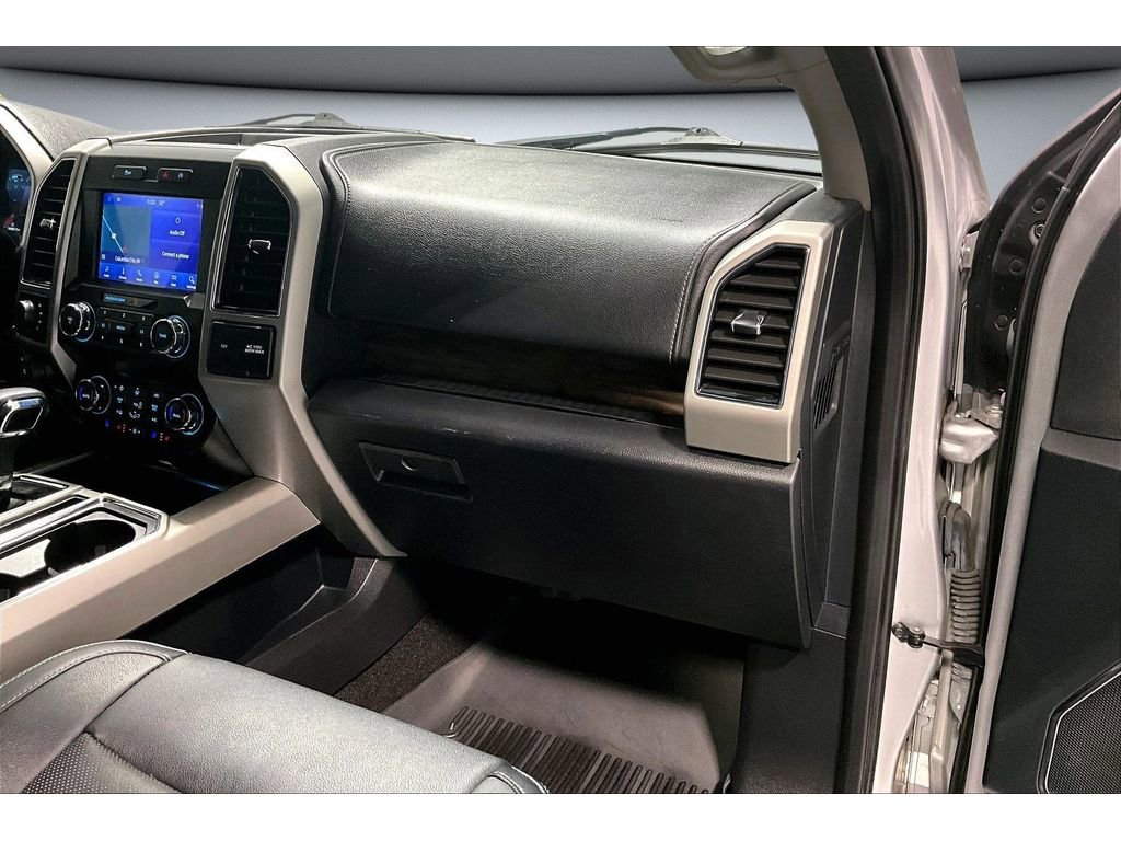 Used 2019 Ford F150 Lariat w/ Trailer Tow Package image 18