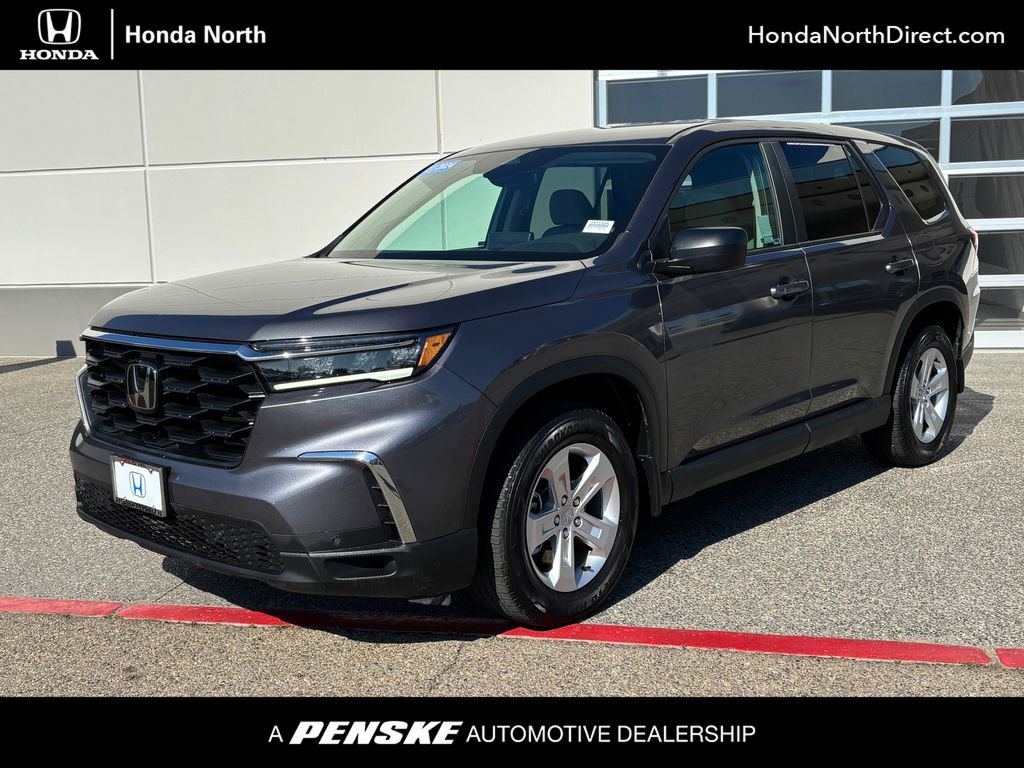 Used 2024 Honda Pilot LX image 1