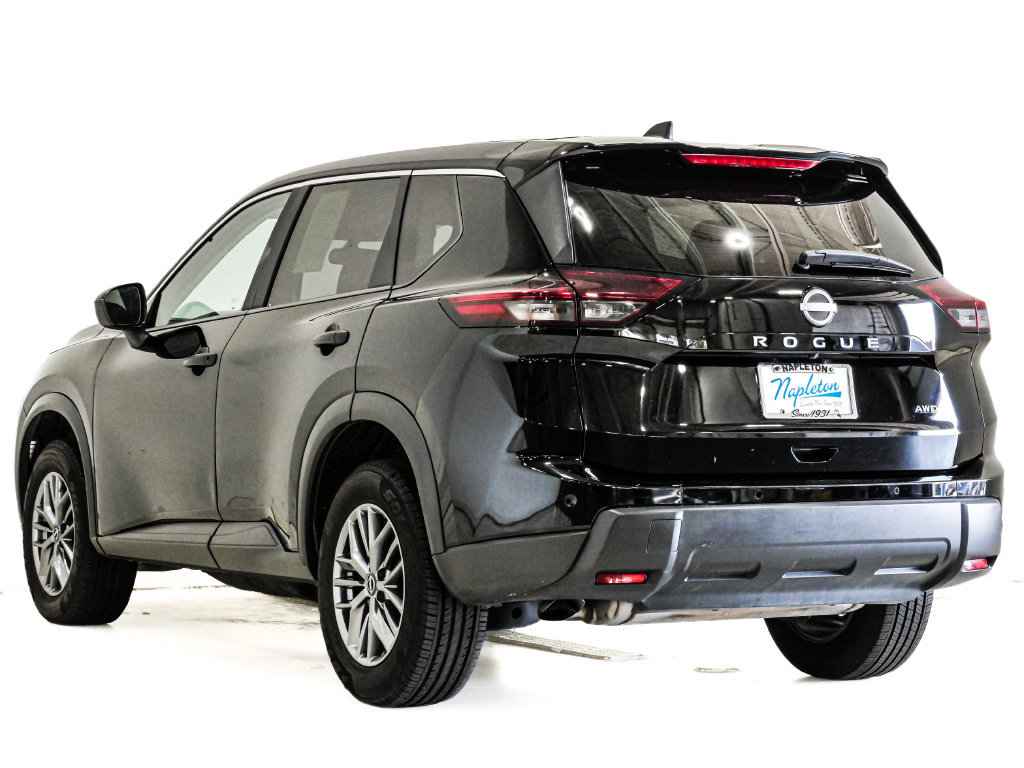 Used 2024 Nissan Rogue S AWD/4WD image 8