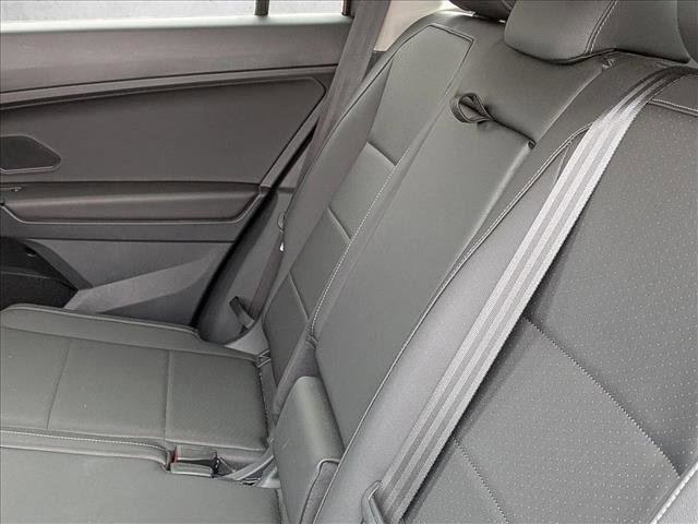 Used 2019 Volkswagen Tiguan SE image 13