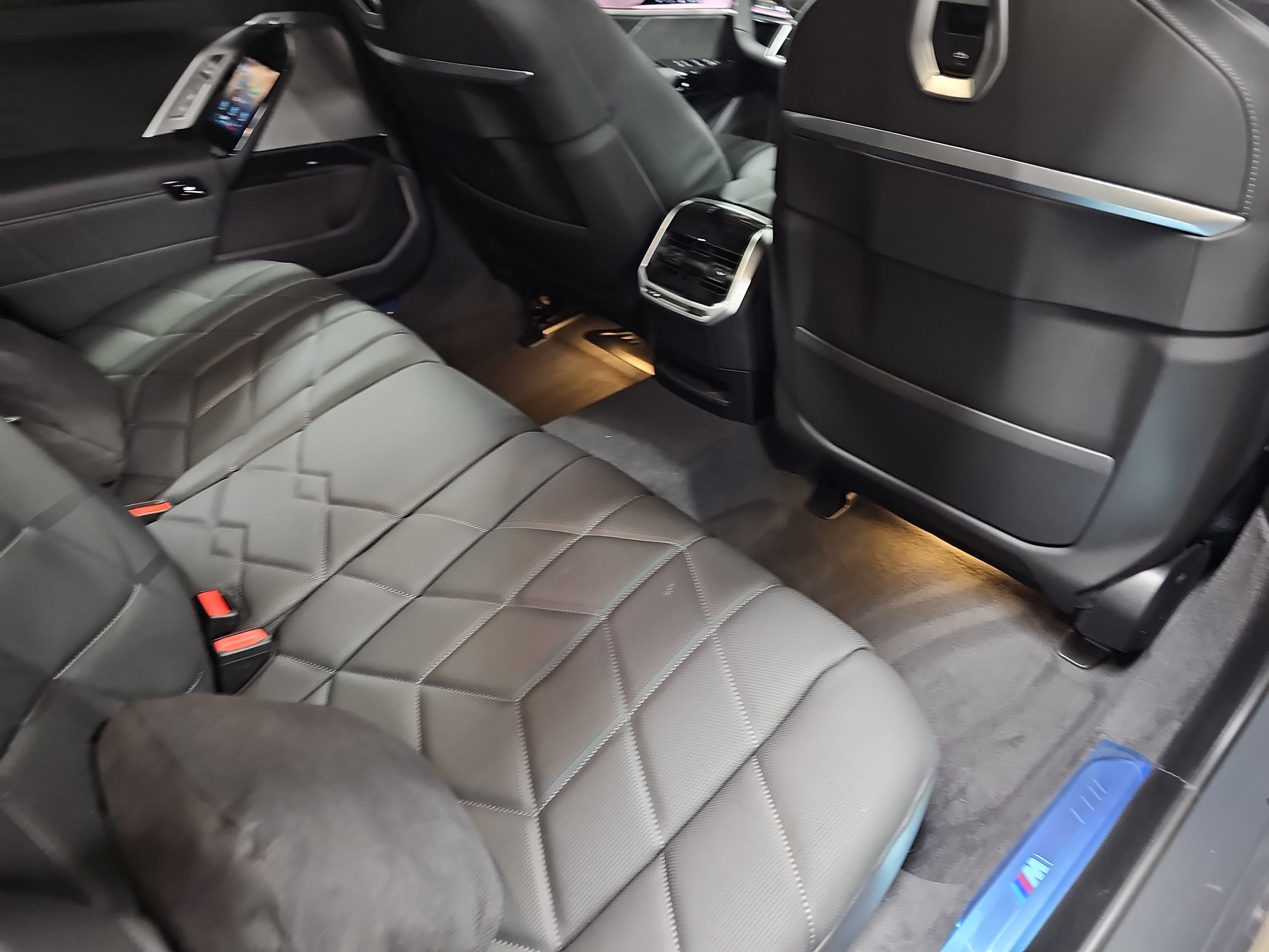 New 2026 BMW i7 eDrive50 w/ Executive Package image 11