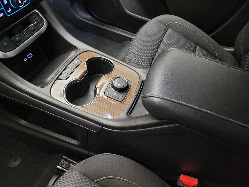 Used 2022 GMC Acadia SLE FWD image 26