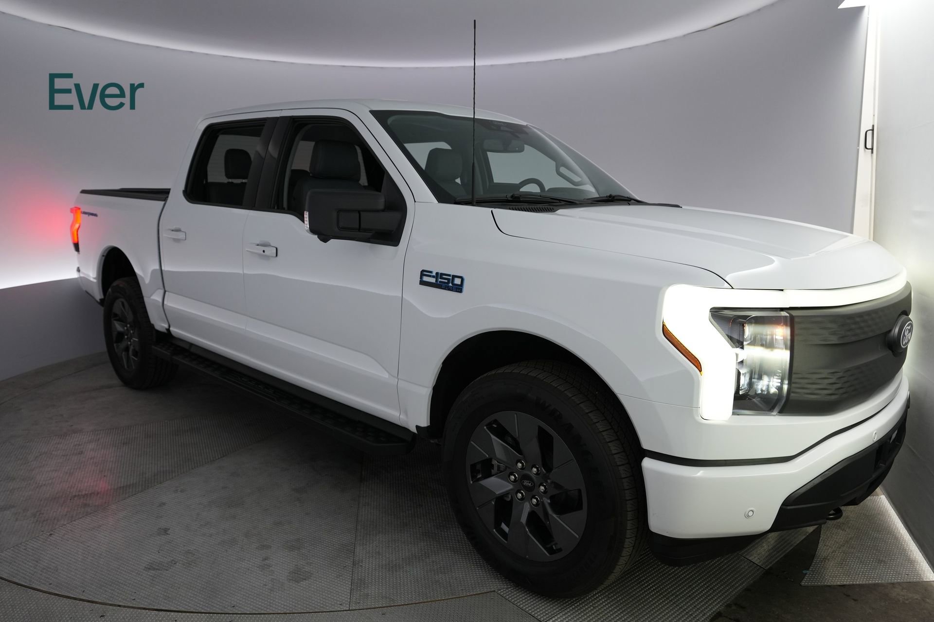 Used 2025 Ford F150 Lightning Flash image 2