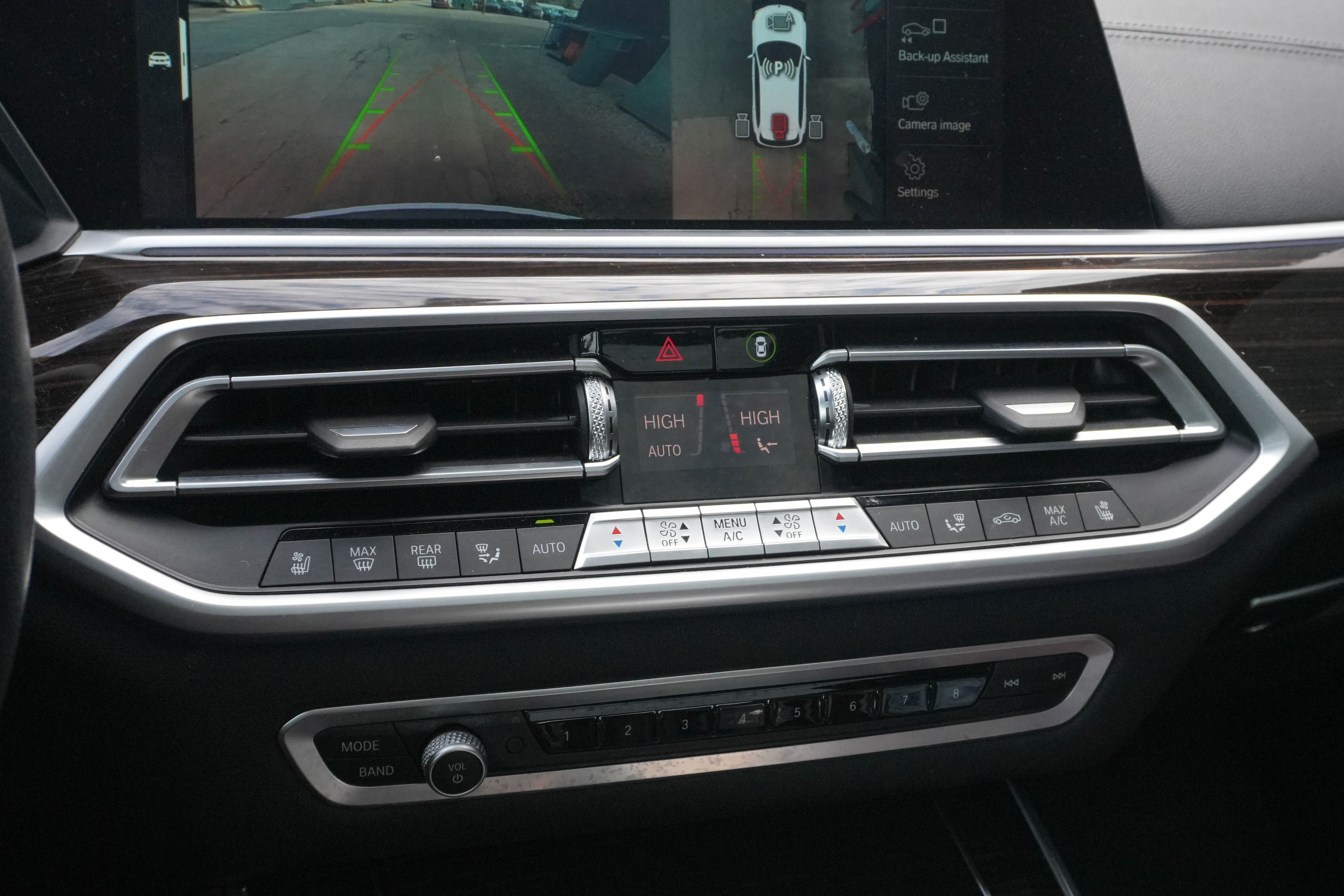 Used 2020 BMW X5 xDrive40i w/ Executive Package image 26