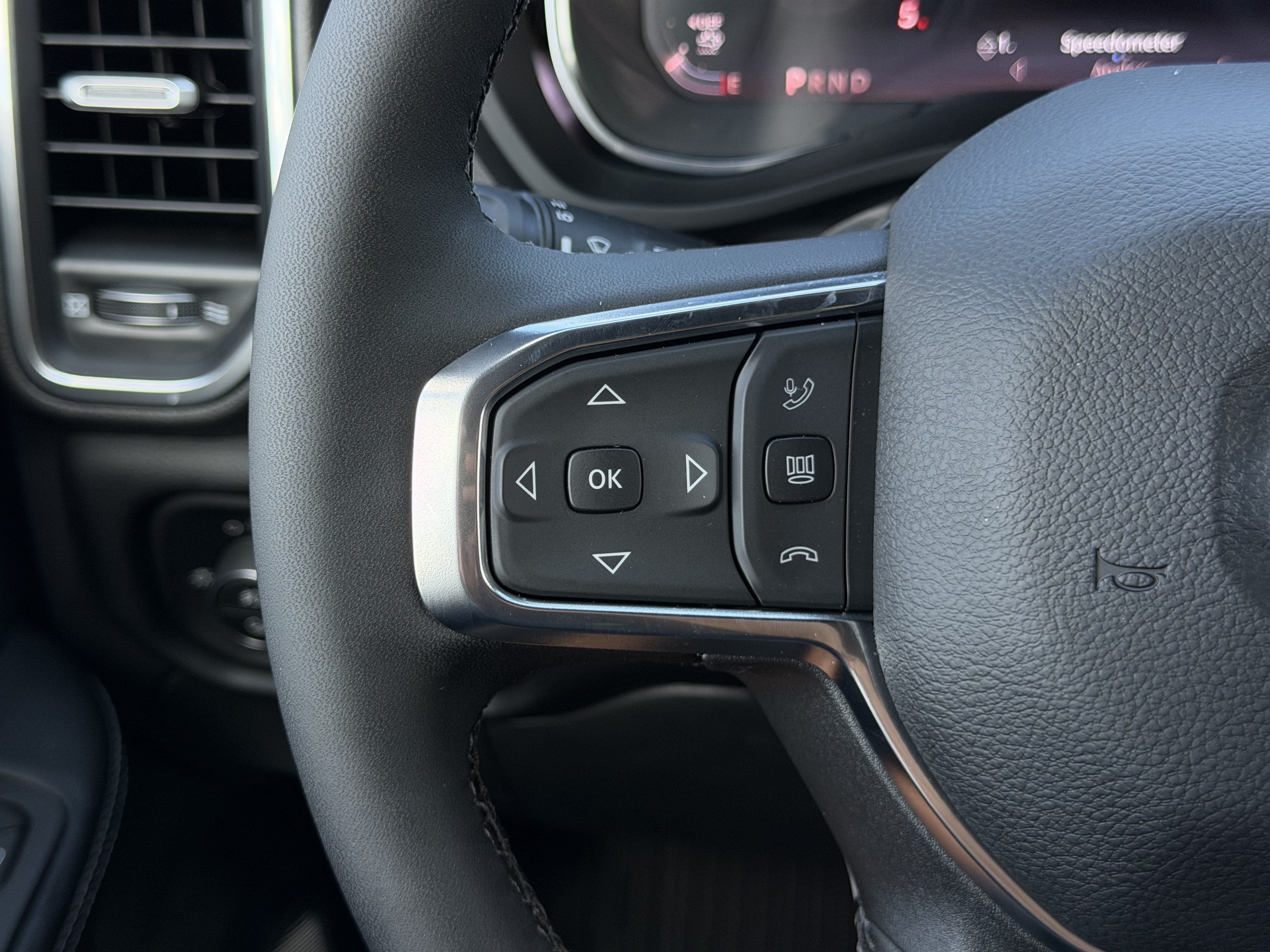New 2026 RAM 3500 Laramie AWD/4WD image 18