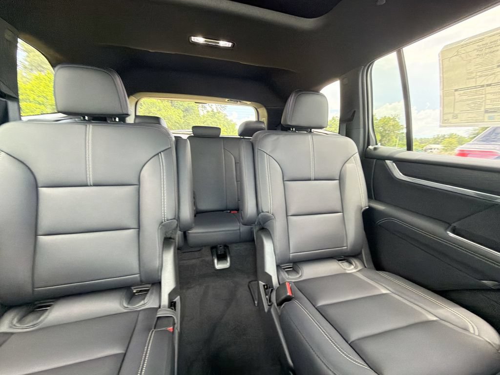 New 2026 GMC Acadia Elevation w/ Elevation Premium Package FWD image 16