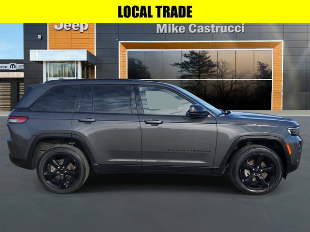 Certified 2023 Jeep Grand Cherokee Altitude image 3