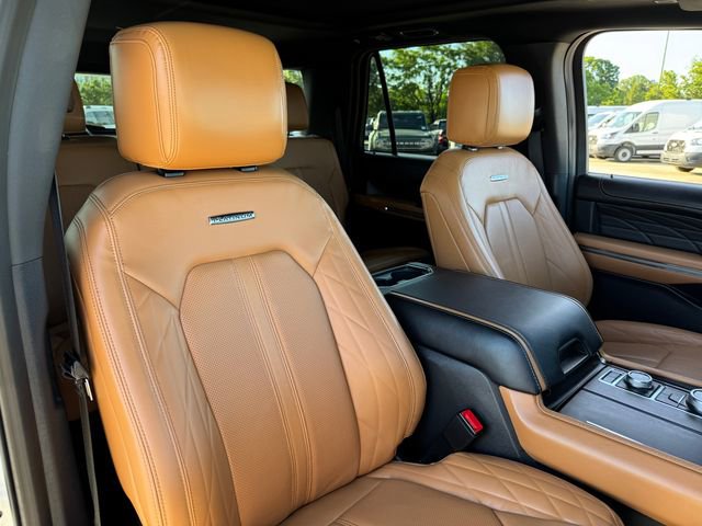 Used 2023 Ford Expedition Max Platinum AWD/4WD image 23