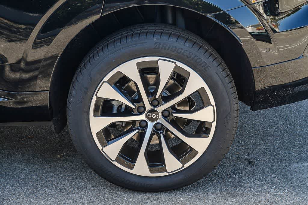 New 2026 Audi Q3 quattro 2.0T AWD/4WD image 11