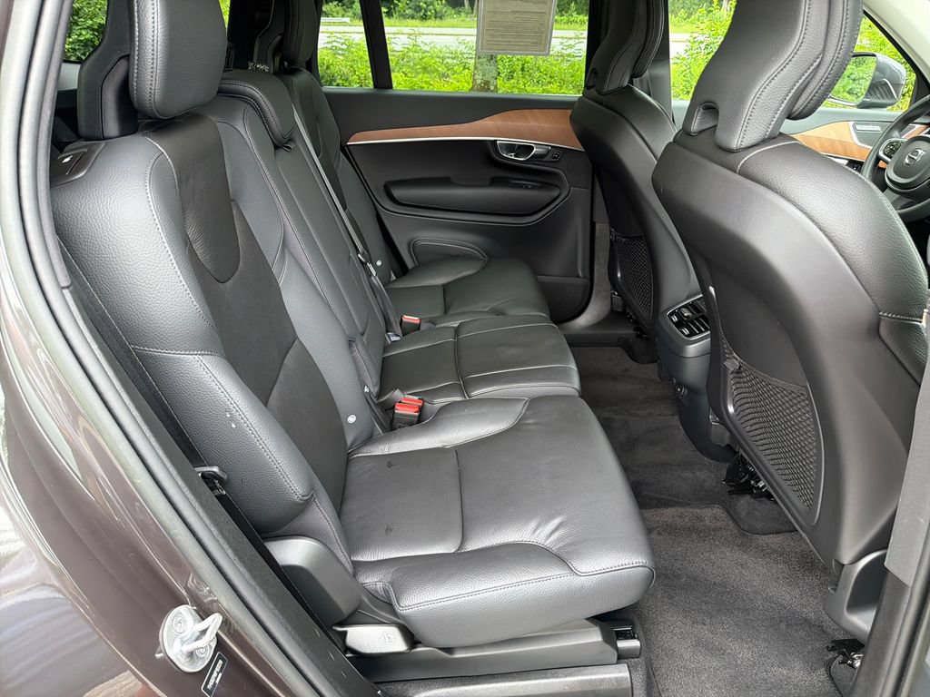 Used 2023 Volvo XC90 B6 Plus AWD/4WD image 15