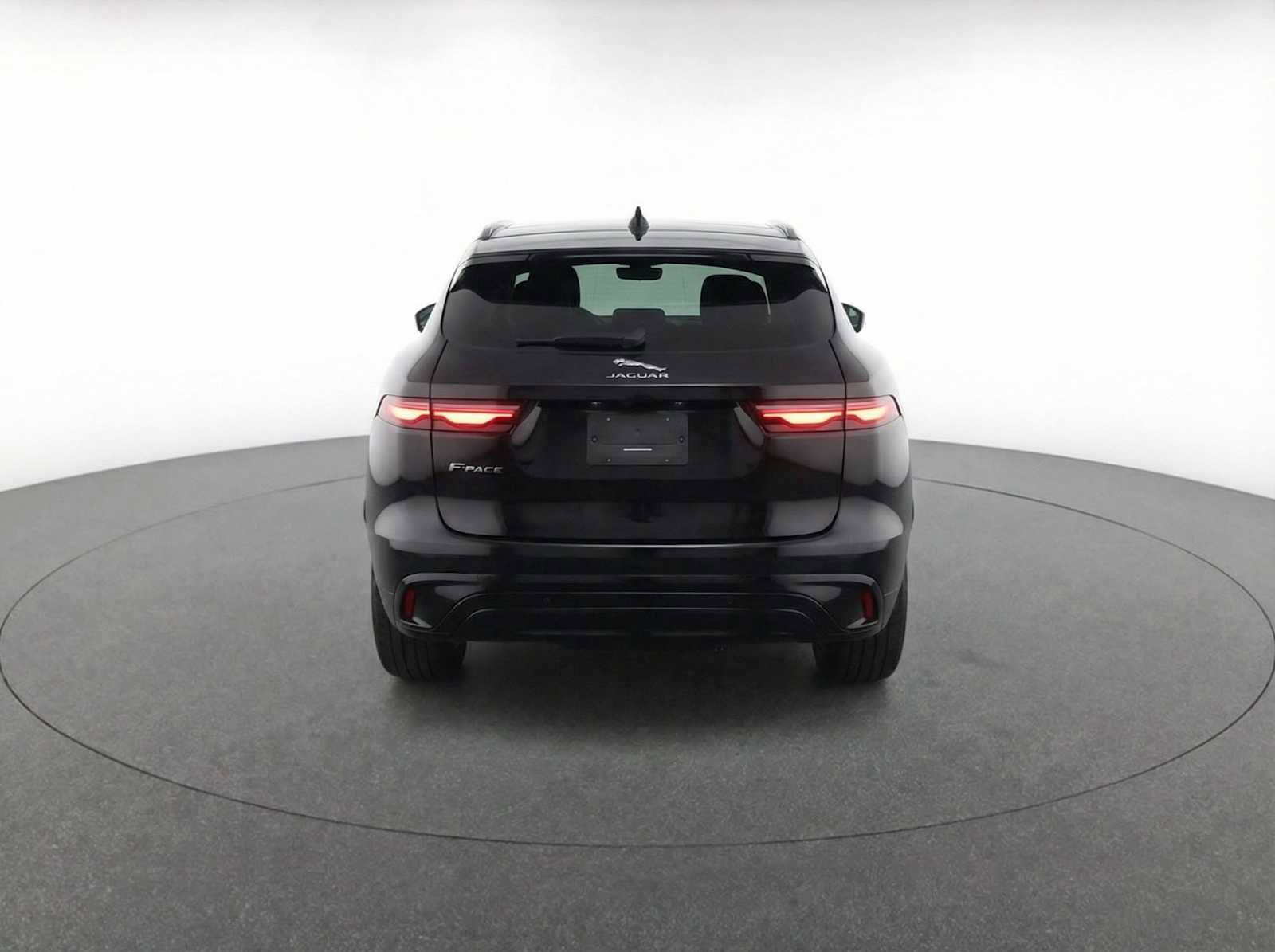Used 2022 Jaguar F-PACE S image 8