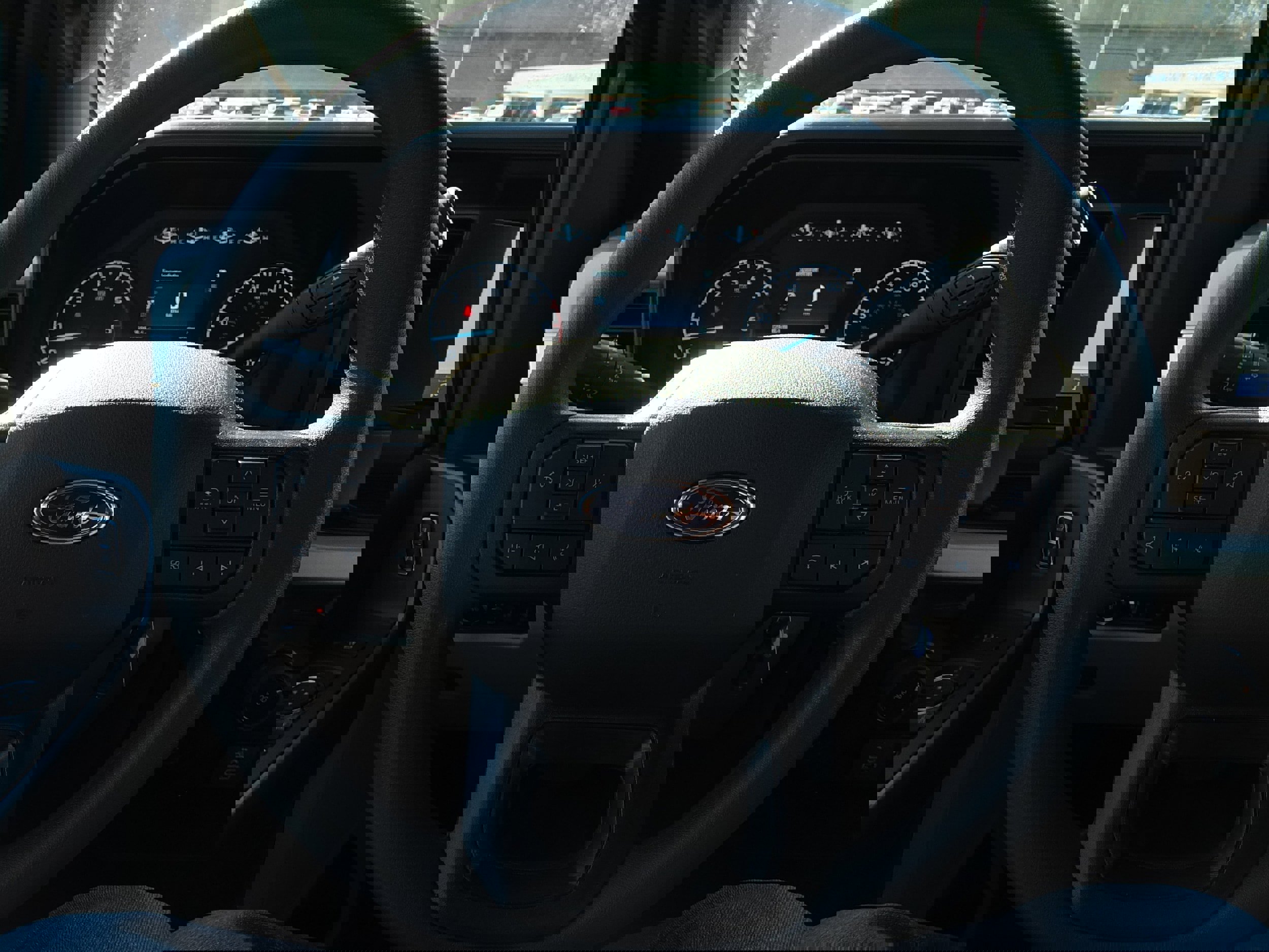 Used 2025 Ford F350 XLT image 16