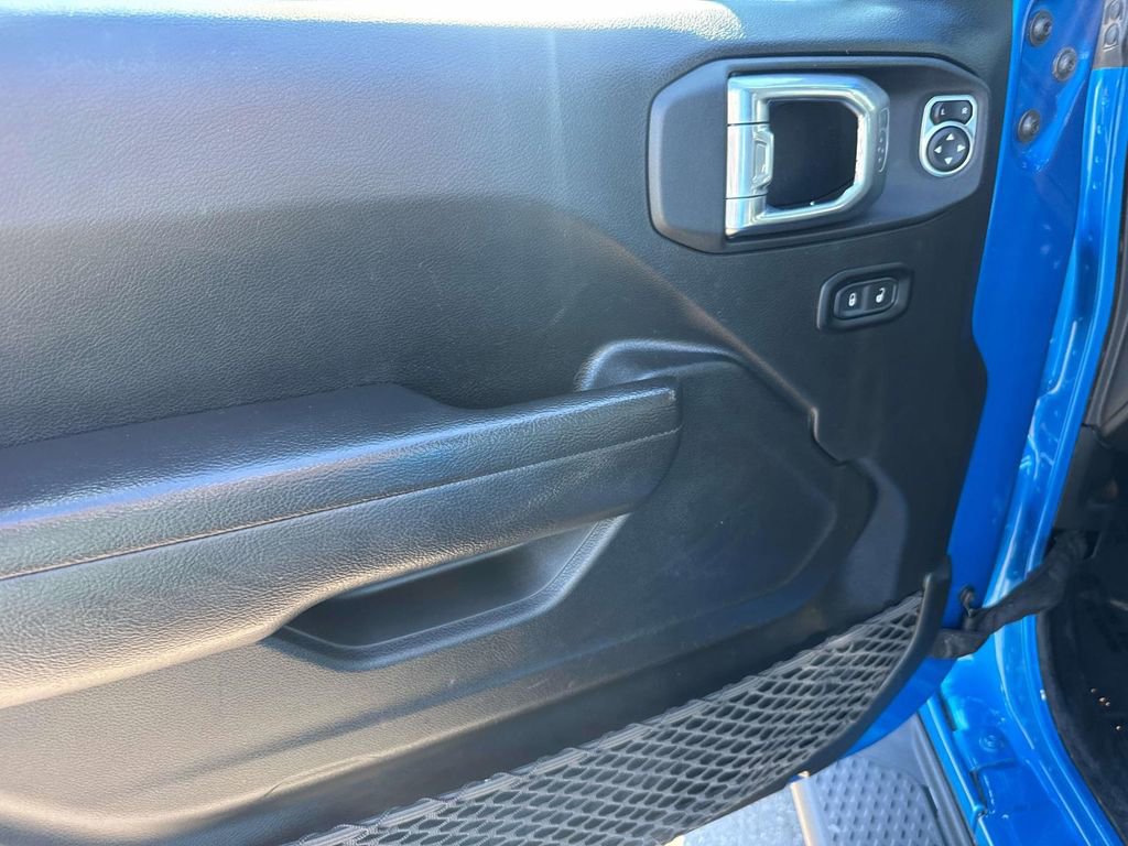 Used 2022 Jeep Gladiator Sport image 20