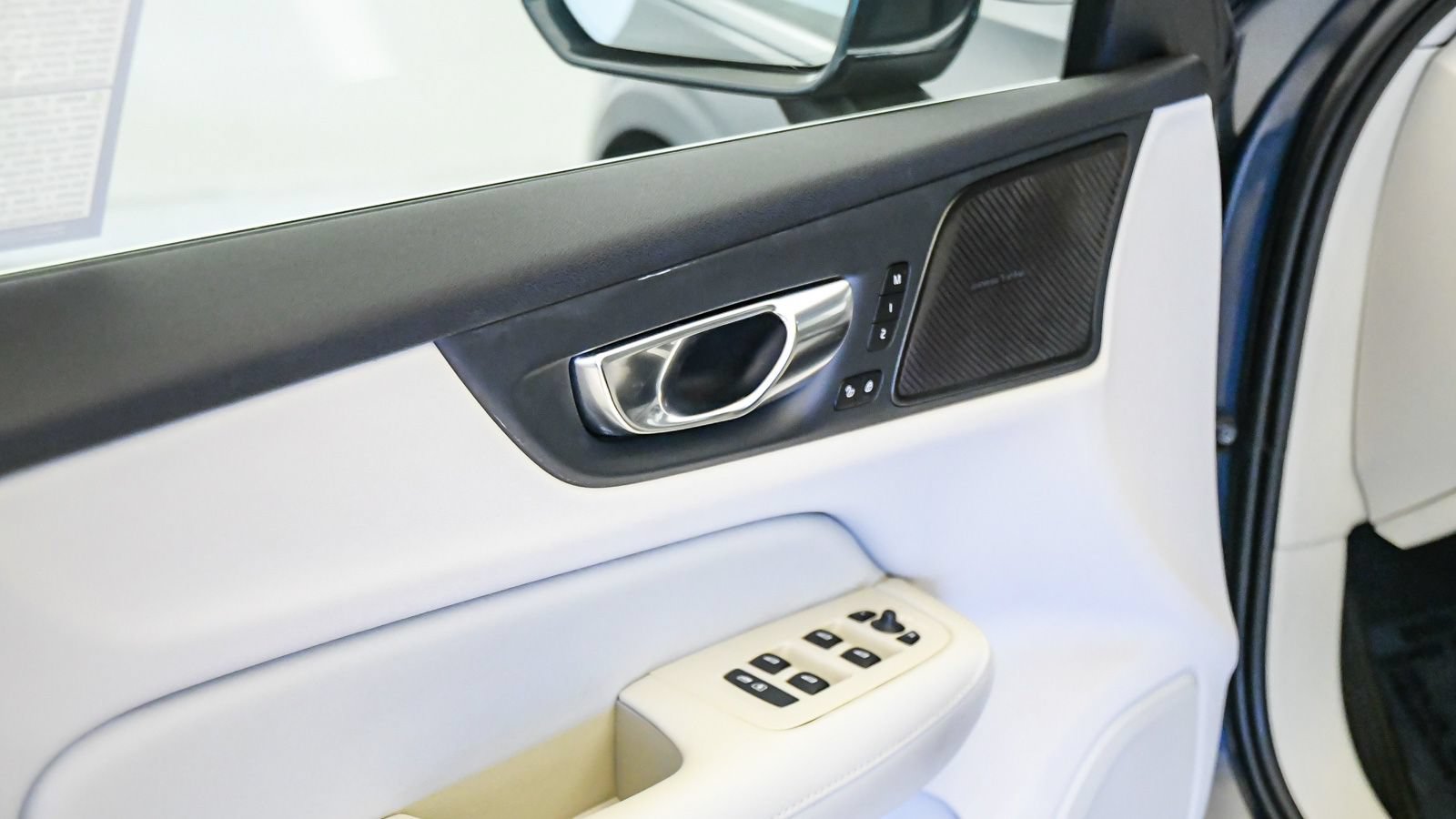 Certified 2023 Volvo S60 B5 Ultimate w/ Climate Package FWD image 24