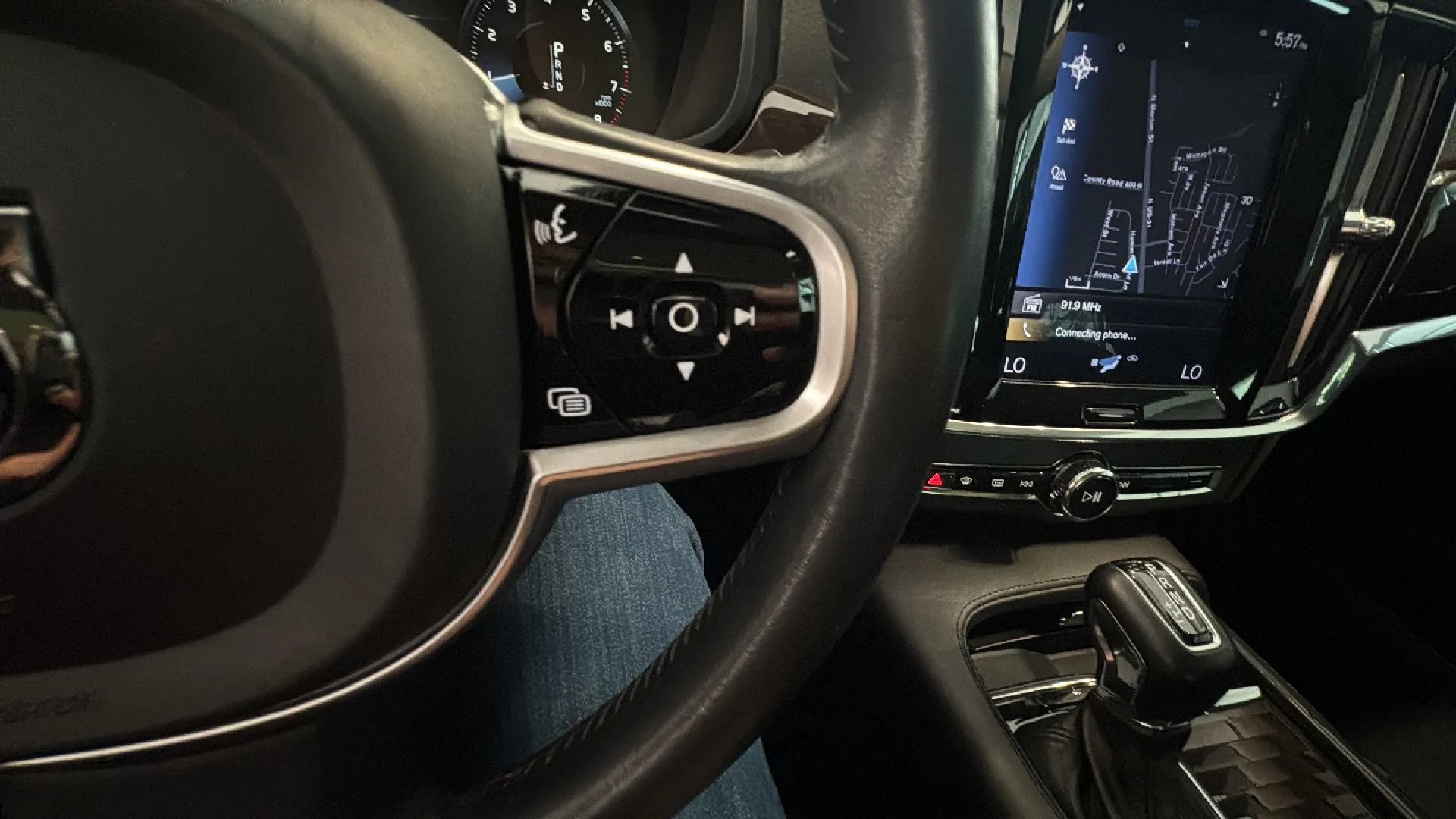 Used 2019 Volvo S90 T5 Momentum FWD image 52