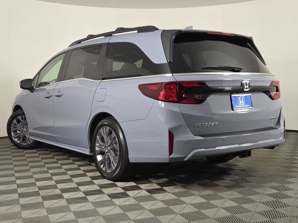 New 2026 Honda Odyssey Touring image 7