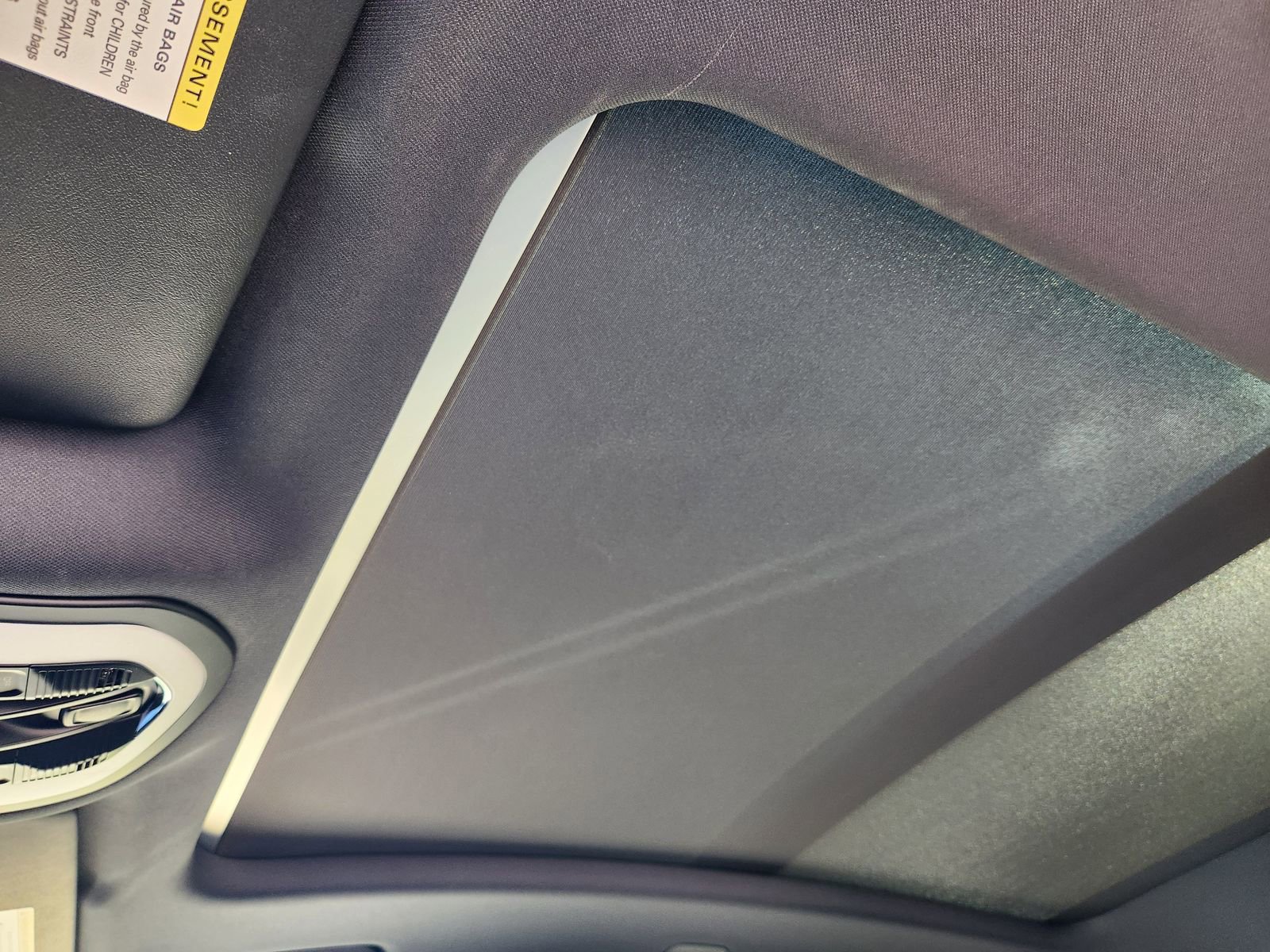 Used 2023 Porsche Macan S w/ Sport Chrono Package image 35