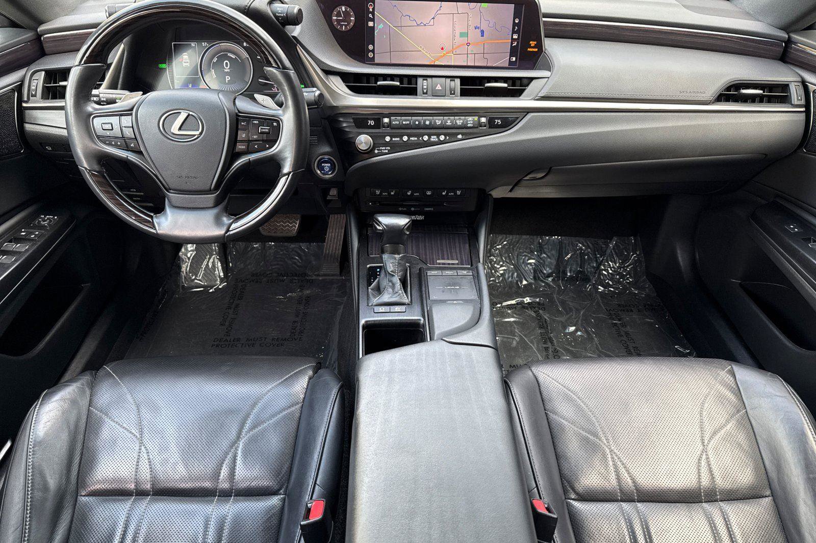 Used 2021 Lexus ES 300h w/ Accessory Package 2 image 9