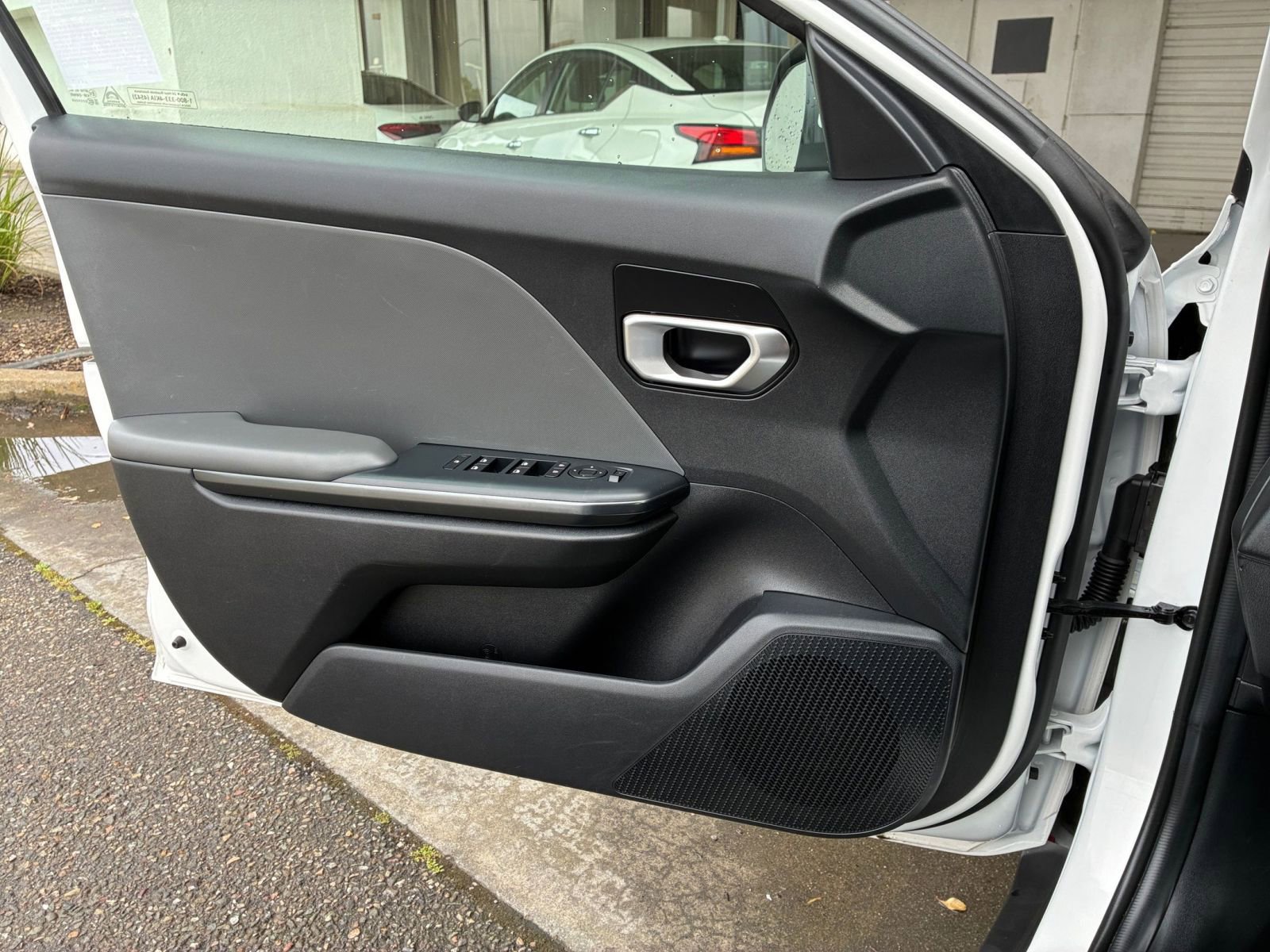 Used 2025 Kia K4 LXS image 18