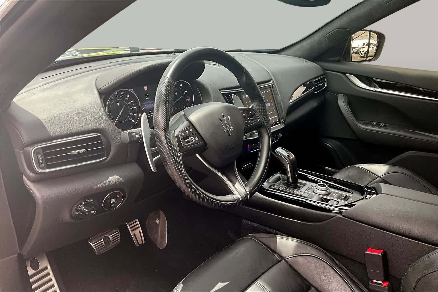 Used 2022 Maserati Levante Modena AWD/4WD image 18