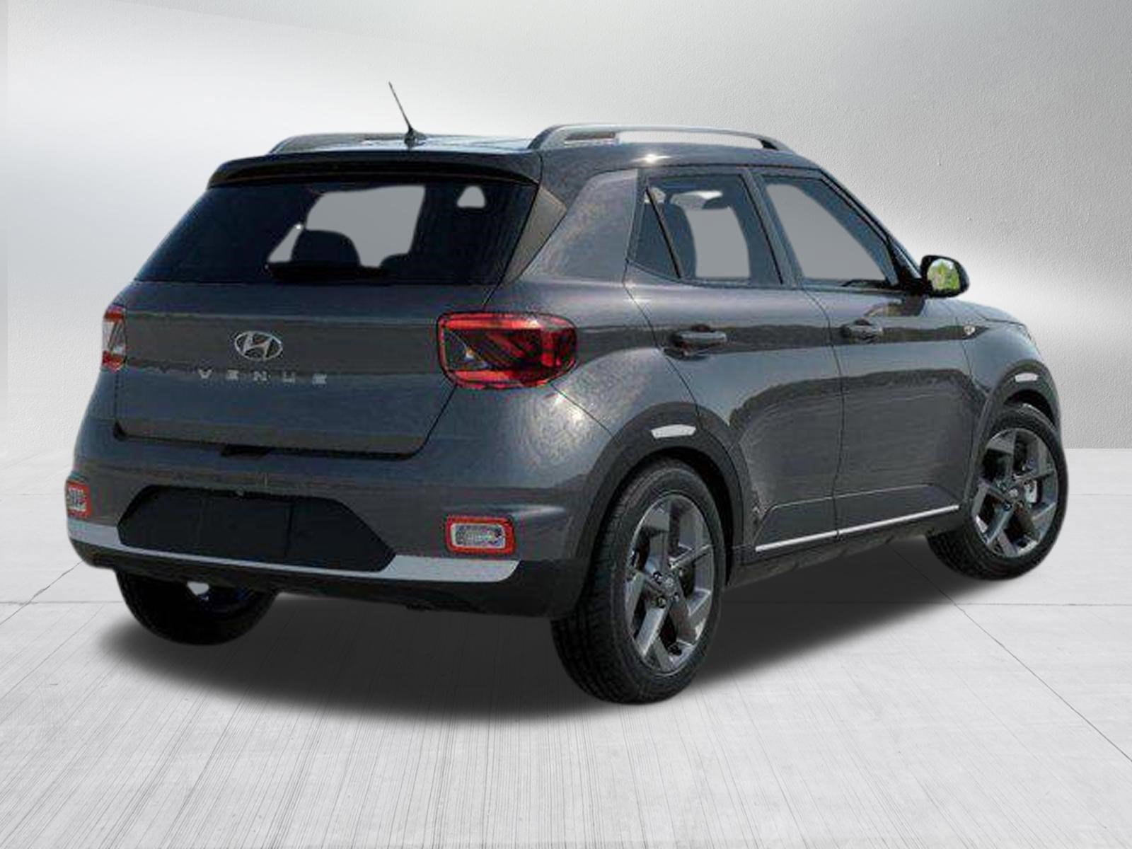 New 2026 Hyundai Venue SEL FWD image 4