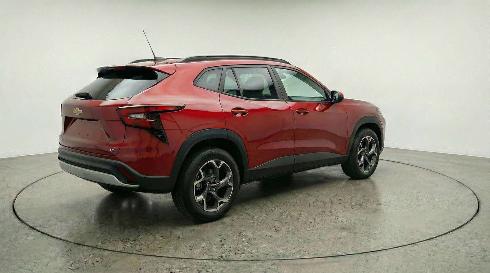 Used 2025 Chevrolet Trax LT w/ LT Convenience Package image 9