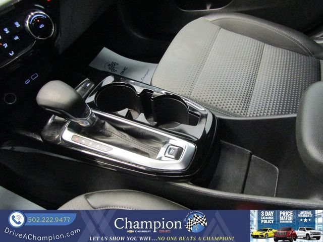 Used 2025 Chevrolet Trax LT FWD image 27