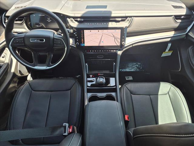 New 2026 Jeep Grand Cherokee Limited AWD/4WD image 15