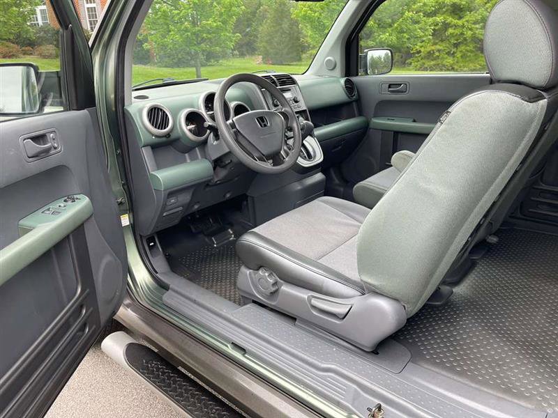 Used 2005 Honda Element EX image 62
