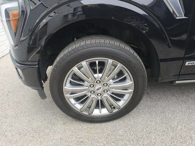 Used 2024 Ford F150 Platinum w/ Equipment Group 703A Plus image 9