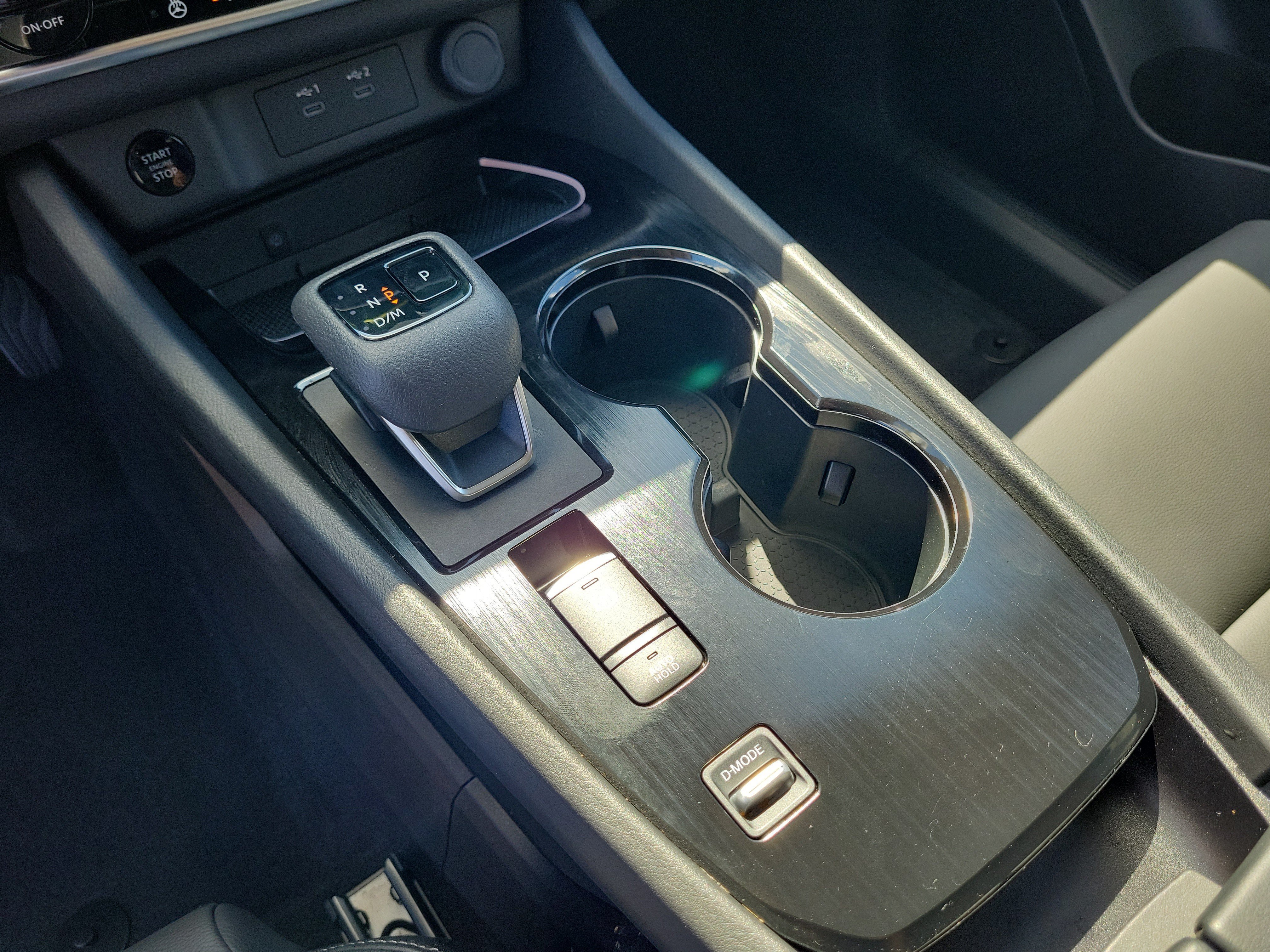 Certified 2025 Nissan Rogue SL FWD image 24