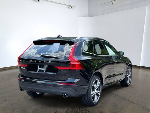 Used 2019 Volvo XC60 T6 Momentum w/ Multimedia Package AWD/4WD image 4