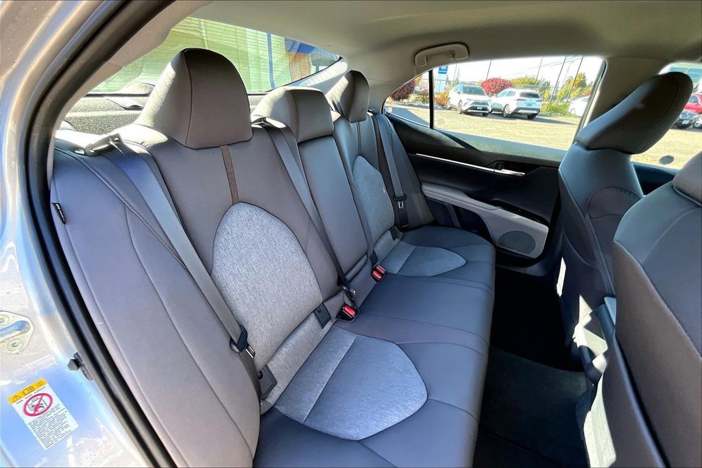 Used 2018 Toyota Camry LE FWD image 20