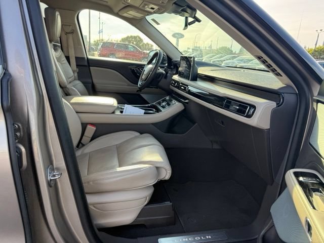 Used 2021 Lincoln Aviator Reserve w/ Equipment Group 201A AWD/4WD image 13