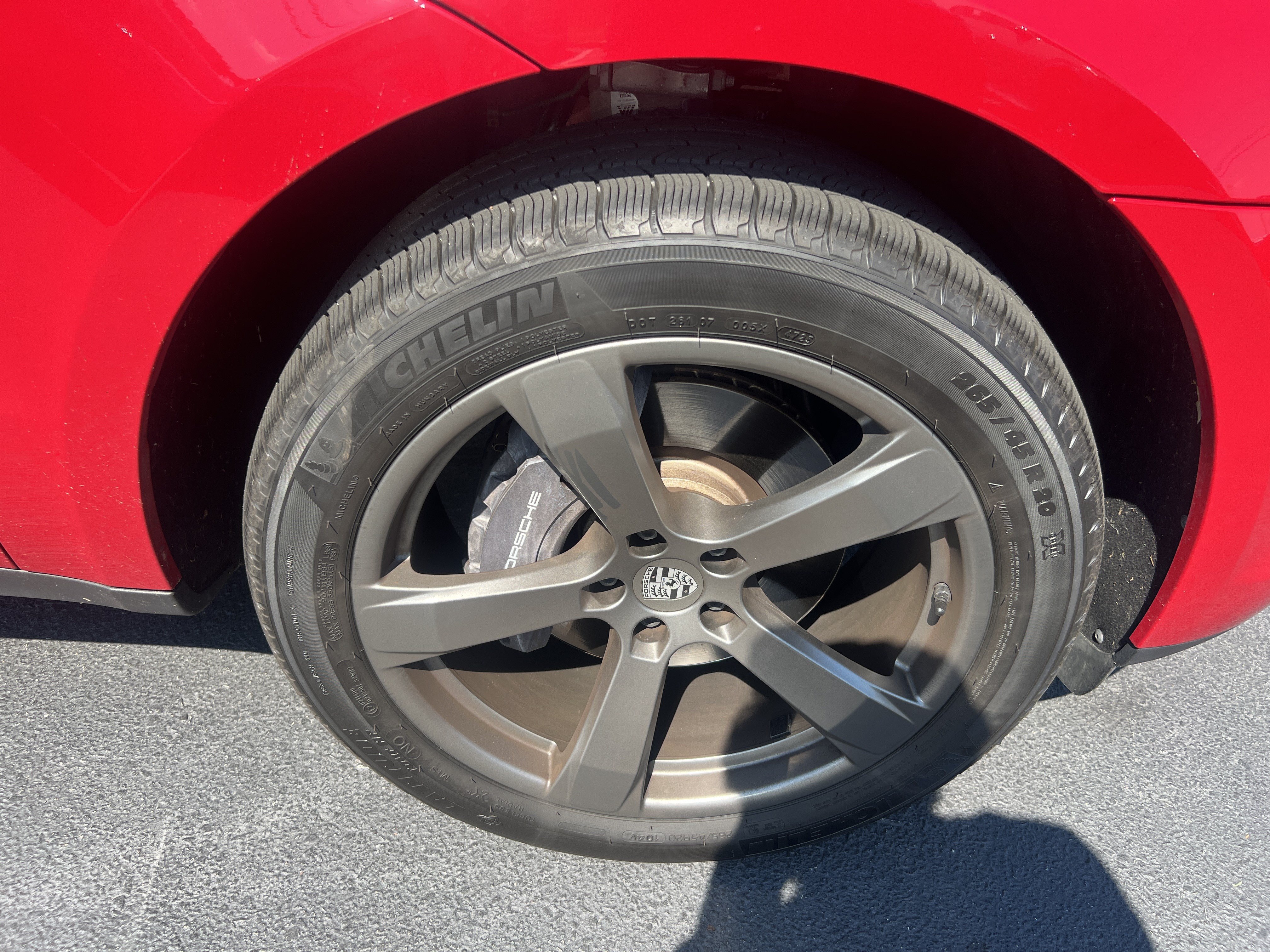 Used 2023 Porsche Macan AWD/4WD image 13