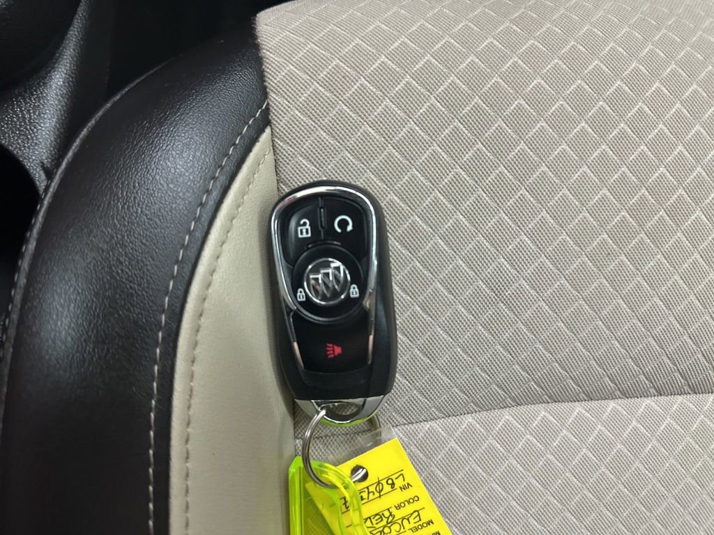 Used 2020 Buick Encore Sport Touring AWD/4WD image 34