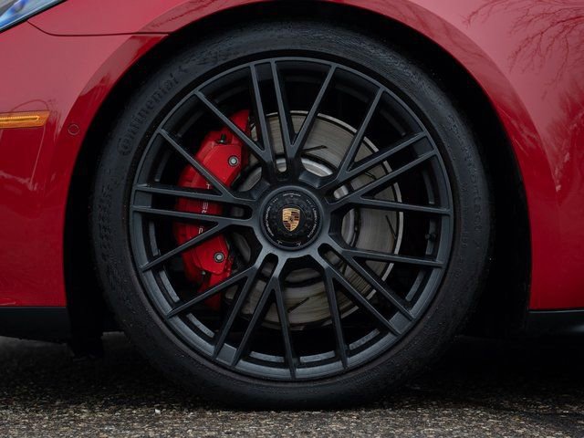 Used 2025 Porsche Panamera GTS image 12