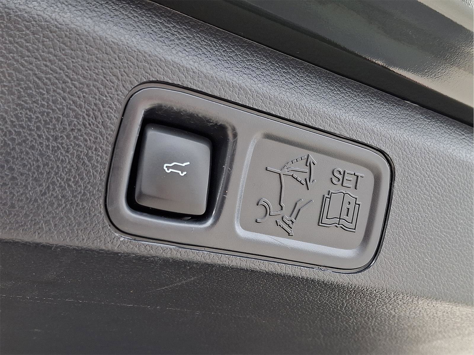 Used 2022 Ford Expedition Limited image 94