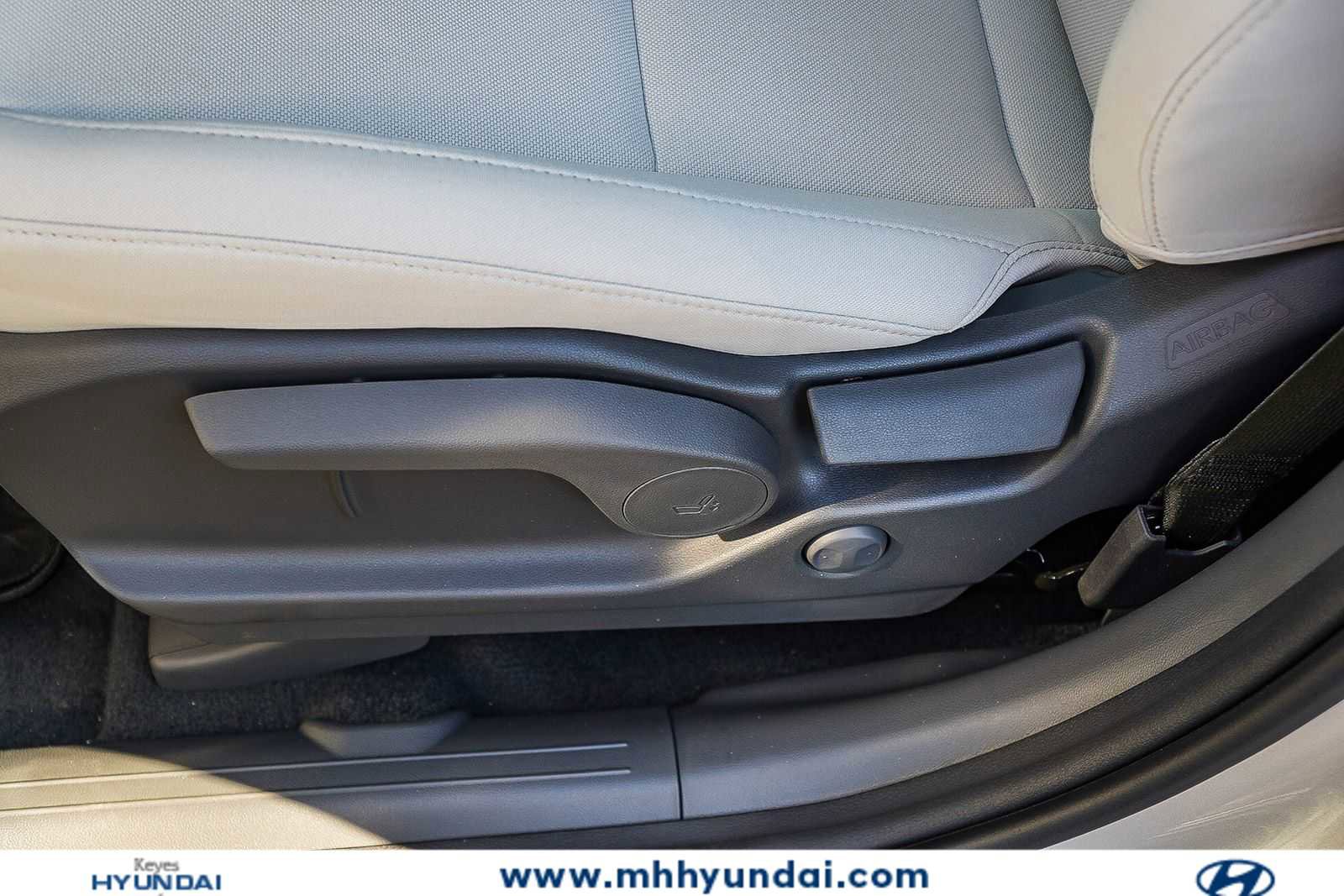 New 2026 Hyundai Santa Fe SE FWD image 23