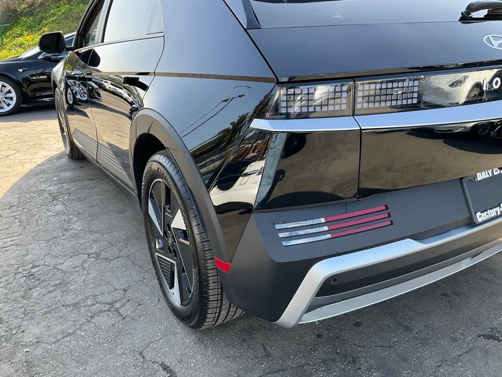 Used 2025 Hyundai Ioniq 5 SEL image 82