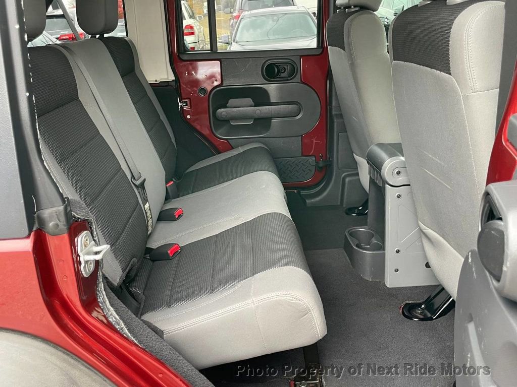Used 2007 Jeep Wrangler Unlimited X image 12