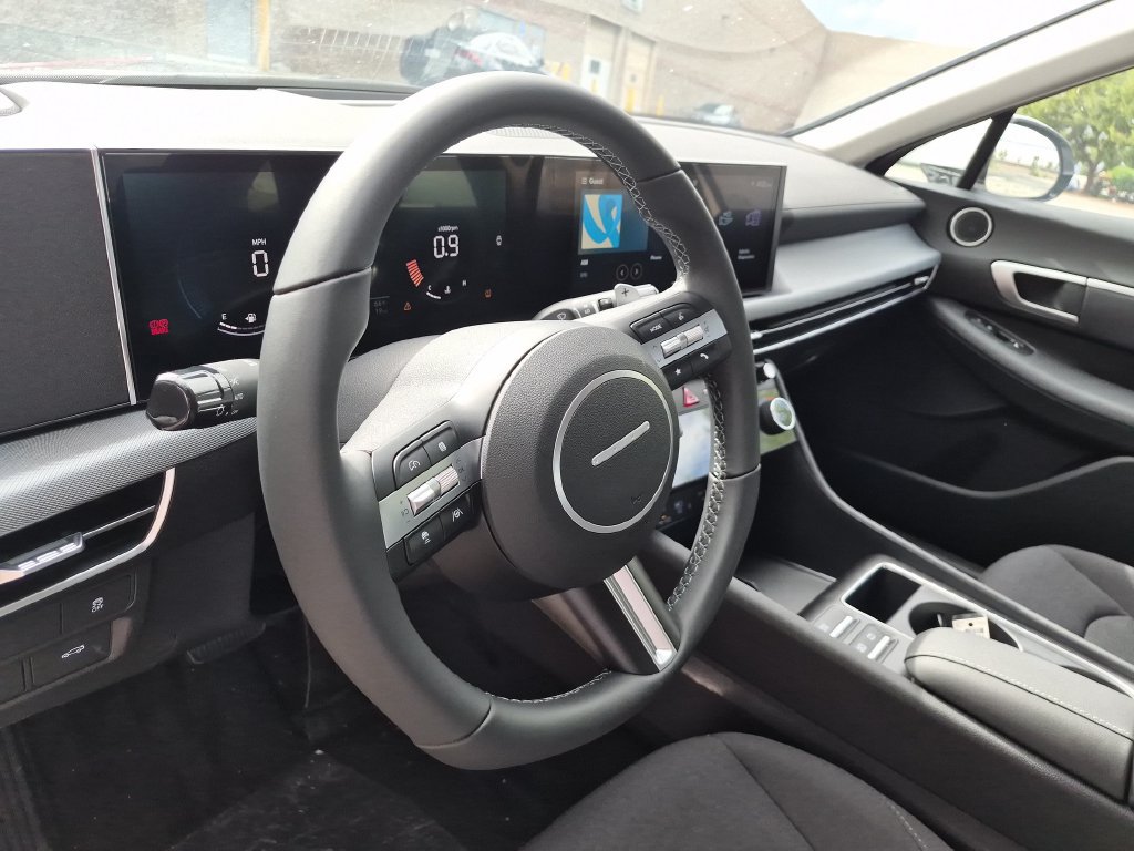 New 2026 Hyundai Sonata SEL FWD image 17