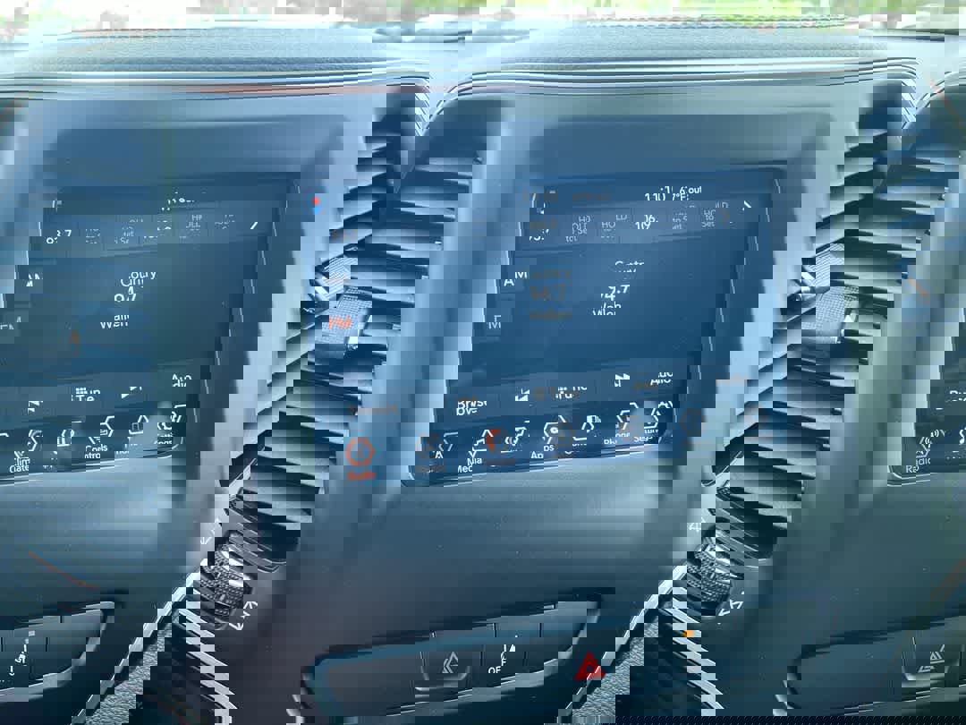 Used 2021 Jeep Cherokee Latitude image 16